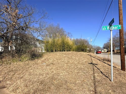 501 W Walker St, Denison, TX, 75020-2453 | Card Image