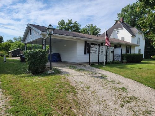517 W Union St, Nokomis, IL, 62075-1557 | Card Image