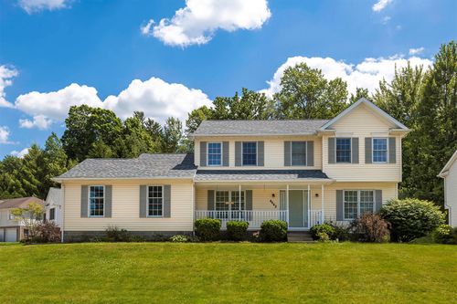 4643 White Pine Dr, Erie, PA, 16506-1547 | Card Image