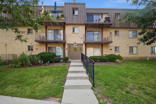 1b-573 Fairway View Dr, Wheeling, IL, 60090-3813 | Card Image