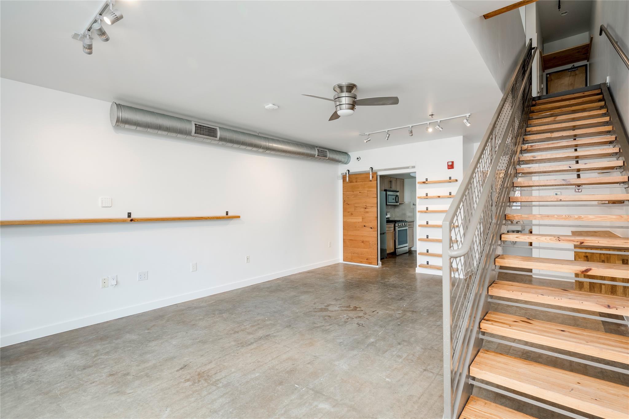 Commercial Sale in Austin 3