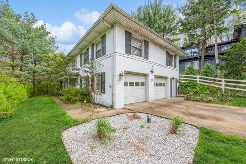 9 Cedar Ct, Ogden Dunes, IN, 46368-8709 | Card Image