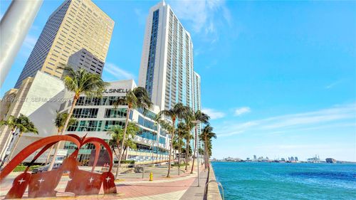 apt-2905-335 S Biscayne Blvd, Miami, FL, 33131-2350 | Card Image