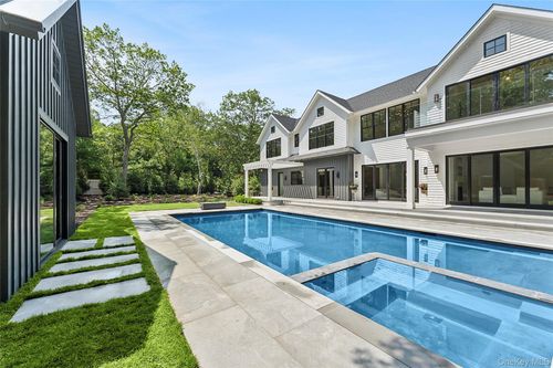 7 Rosemary Ln, Sag Harbor, NY, 11963-3910 | Card Image