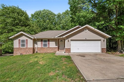 8 Rettendon Ln, Bella Vista, AR, 72714-3225 | Card Image