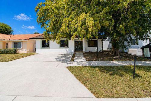 na-10088 Sw 143rd Ct, Miami, FL, 33186-6984 | Card Image