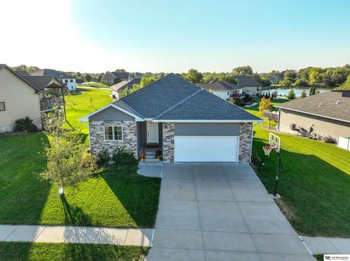 905 Fairway Ct, Crete, NE, 68333-2598 | Card Image