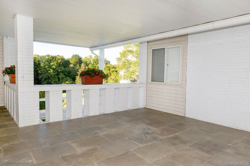 54 Bennett Cmn, Millbrook, NY, 12545-5902 | Card Image