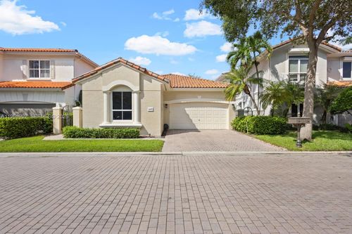 1408 Mariner Way, Hollywood, FL, 33019-5012 | Card Image