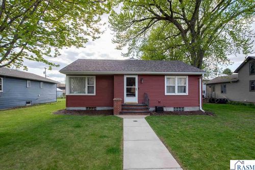 224 N 3rd Avenue, Waldorf, MN, 56091 | Card Image