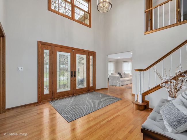1000 Surrey Ln, House other with 4 bedrooms, 3 bathrooms and 3 parking in Itasca IL | Image 7