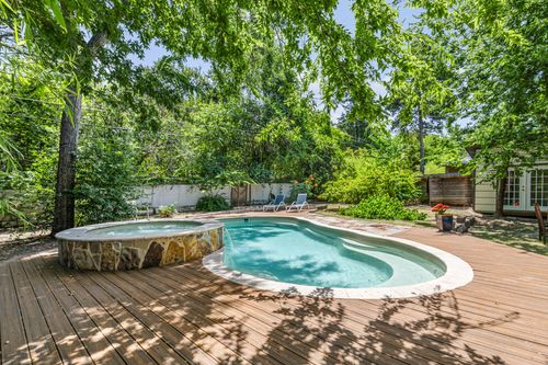 1208 Fairwood Rd, Austin, TX, 78722-1022 | Card Image