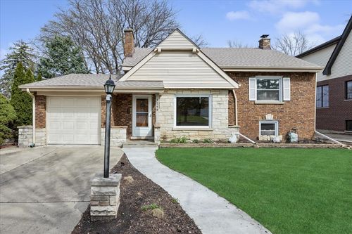 1249 Highridge Pkwy, Westchester, IL, 60154-3422 | Card Image