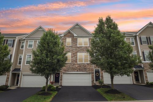 15 Truman Cir, Mc Kees Rocks, PA, 15136-5303 | Card Image