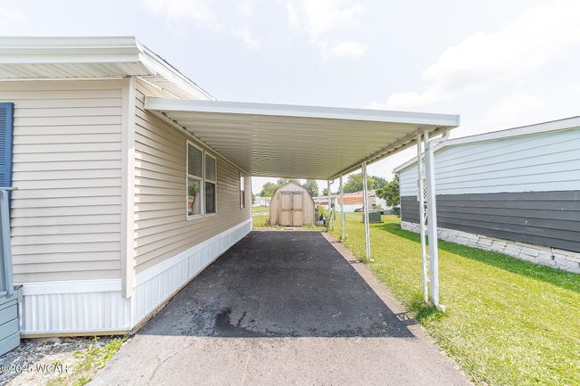 1303 Chateau Cir, House other with 3 bedrooms, 2 bathrooms and null parking in Findlay OH | Image 6