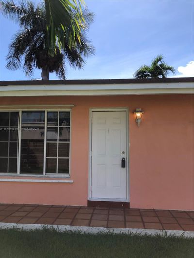 1008 Ne 2nd St, Home with 0 bedrooms, 0 bathrooms and 4 parking in Hallandale Beach FL | Image 2