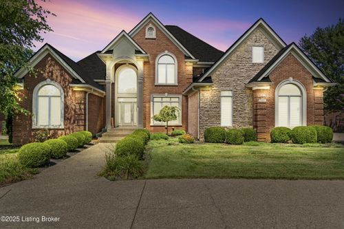 13203 Hampton Cir, Goshen, KY, 40026-8427 | Card Image