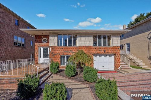 1225 16th St, Fort Lee, NJ, 07024-1710 | Card Image