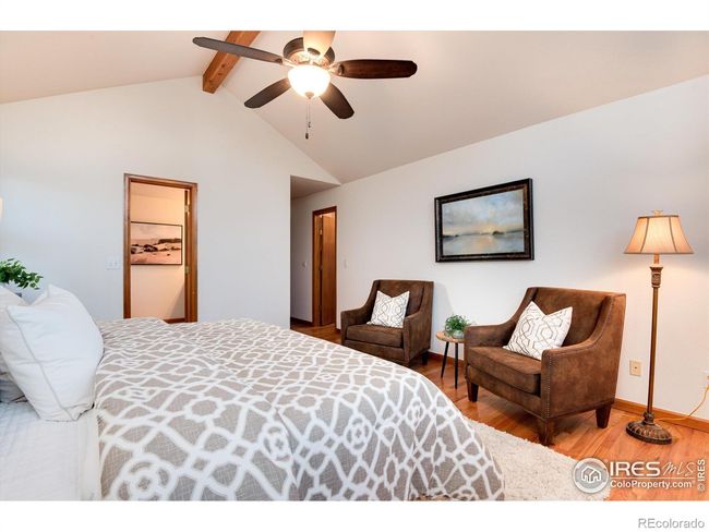 Enormous Primary Bedroom | Image 25