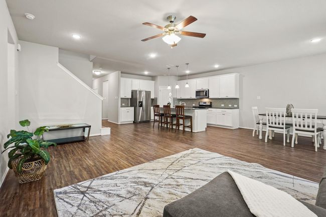 715 Red Elm Ln, House other with 4 bedrooms, 3 bathrooms and 2 parking in Conroe TX | Image 12