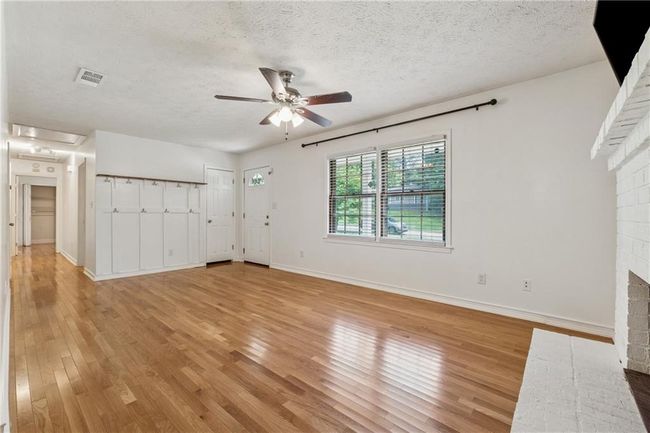 3123 Deshong Dr, House other with 4 bedrooms, 2 bathrooms and 1 parking in Stone Mountain GA | Image 6