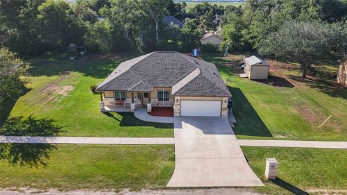 285 Hummingbird Way, Martindale, TX, 78655-3944 | Card Image