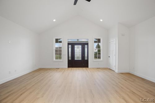 8810 Stephenson Rd, Onsted, MI, 49265-9300 | Card Image