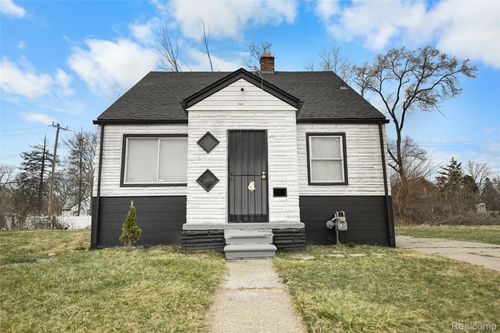 17028 W Chicago St, Detroit, MI, 48228-2031 | Card Image