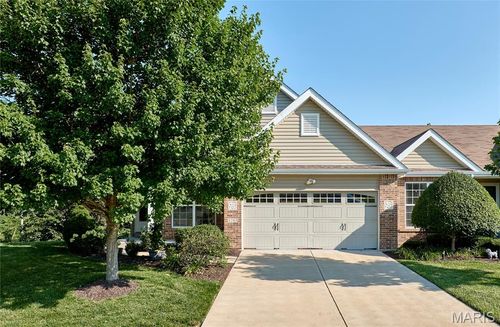 1203 Sadie Ln, Fenton, MO, 63026-7508 | Card Image