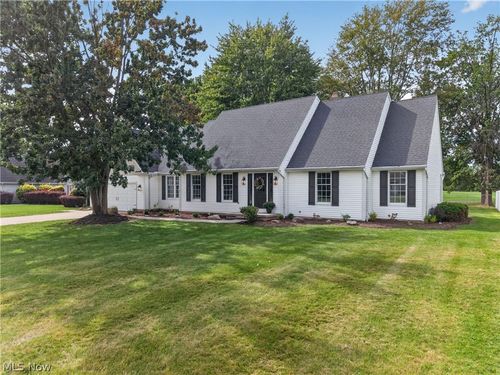 722 Jaycox Rd, Avon Lake, OH, 44012-2223 | Card Image