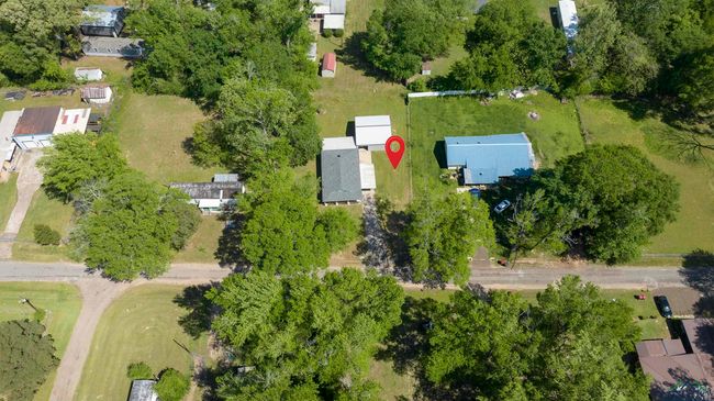 308 N Dogwood St, House other with 2 bedrooms, 2 bathrooms and null parking in Ore City TX | Image 37