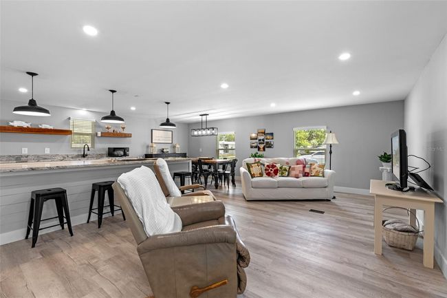 25931 Azalea Ln, House other with 3 bedrooms, 2 bathrooms and null parking in ASTATULA FL | Image 6