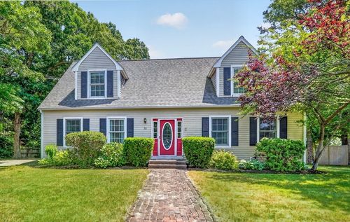 88 Waterfield Road, Barnstable, MA, 02655 | Card Image