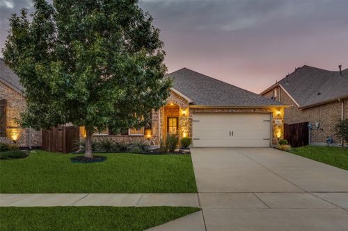 413 Yellowstone Dr, Celina, TX, 75009-1583 | Card Image