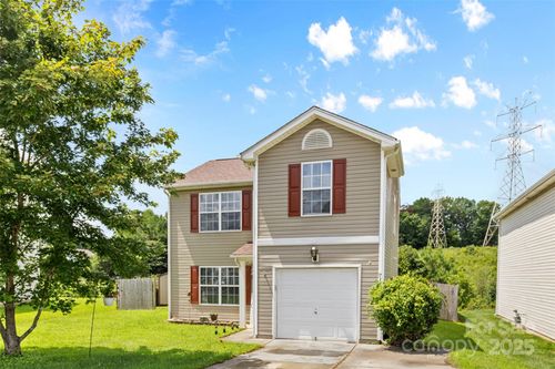 7123 Wandering Creek Dr, Charlotte, NC, 28216-8915 | Card Image
