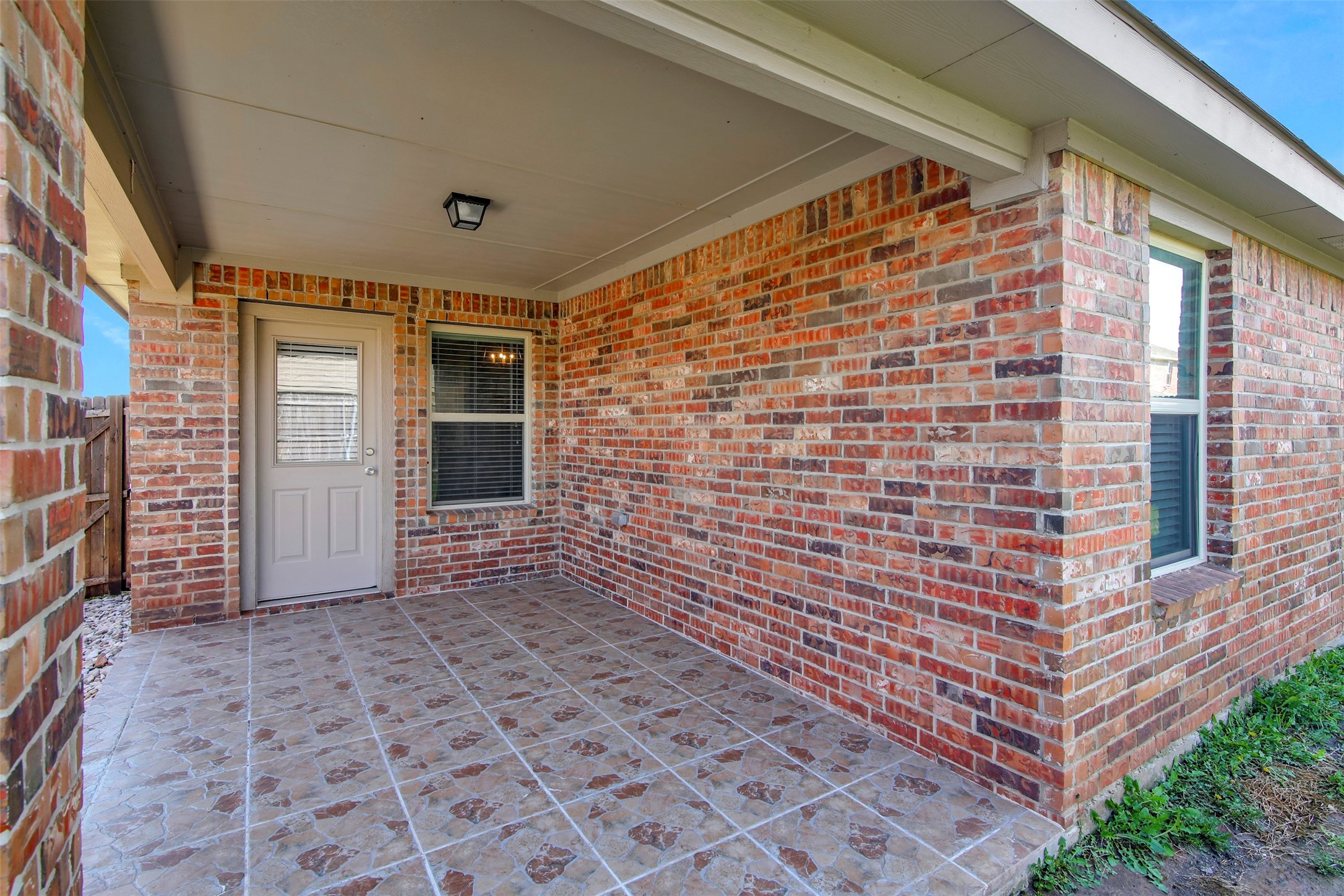 Residential Lease in Fate 4