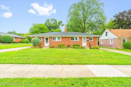 30624 Krauter St, Garden City, MI, 48135-1876 | Card Image