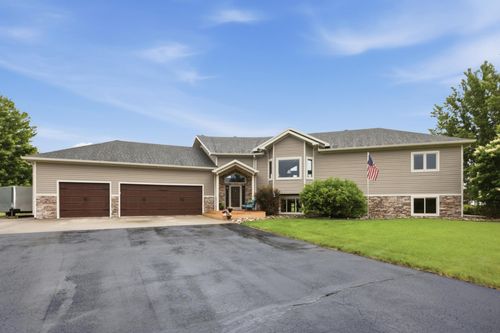 15304 Trillium Trl, Lake Park, MN, 56554-9352 | Card Image