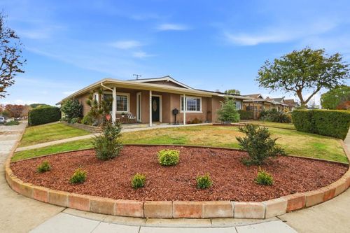 5480 Dartmouth Dr, San Jose, CA, 95118-3329 | Card Image