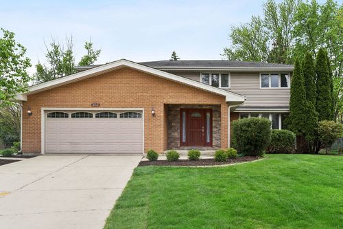 925 Lancaster Ave, Downers Grove, IL, 60516-2907 | Card Image