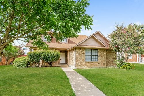 11825 Hickory Garden Dr, Balch Springs, TX, 75180-2119 | Card Image