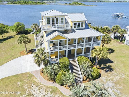 9 Osprey Dr, N Topsail Beach, NC, 28460-9290 | Card Image