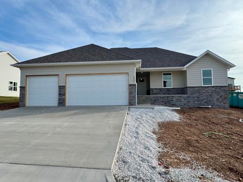 2600 W Pigeon Dr, Ozark, MO, 65721-4311 | Card Image