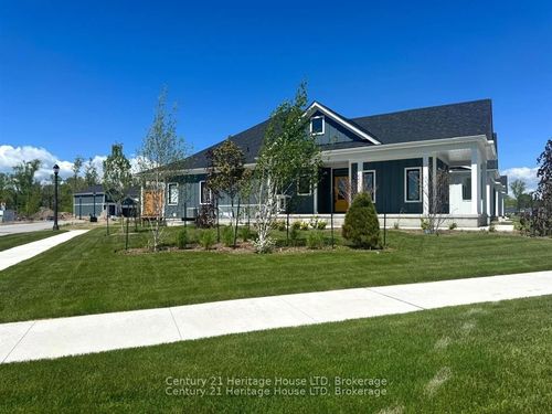 594 Seneca Trail, Welland, ON, L3C0E8 | Card Image