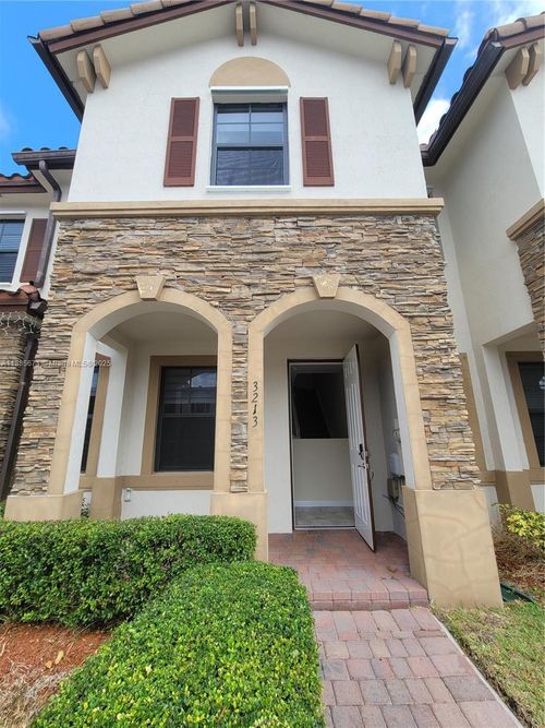 3213 Se 5th Ct, Homestead, FL, 33033-7227 | Card Image