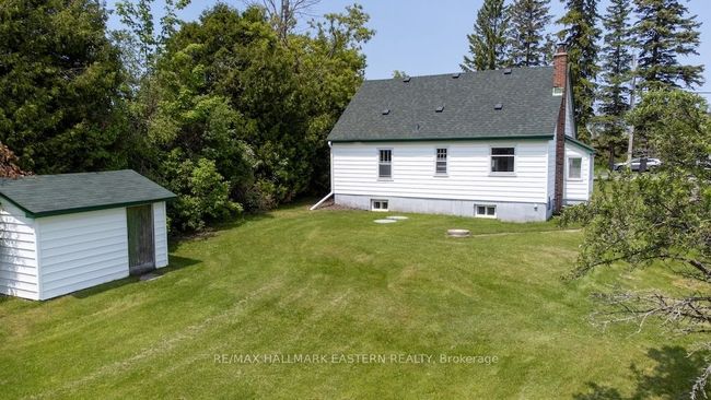 2449 Lansdowne St W, House other with 3 bedrooms, 1 bathrooms and 6 parking in Cavan Monaghan ON | Image 5