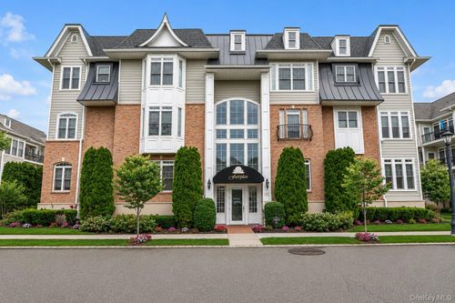 104 Shady Lane, Hempstead, NY, 11590 | Card Image