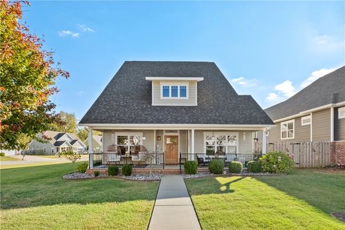 5800 W Willow St, Rogers, AR, 72758-8233 | Card Image