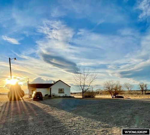698 State Highway 30, Basin, WY, 82410-8810 | Card Image