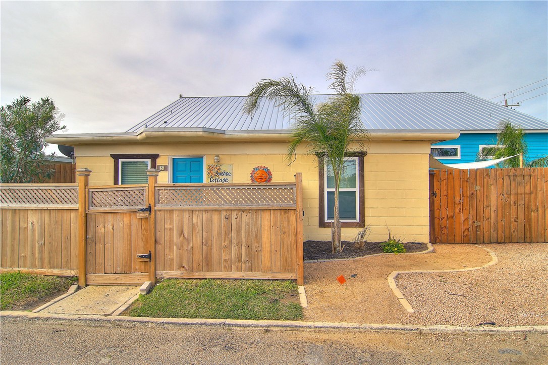 Alister St, Port Aransas, TX 78373